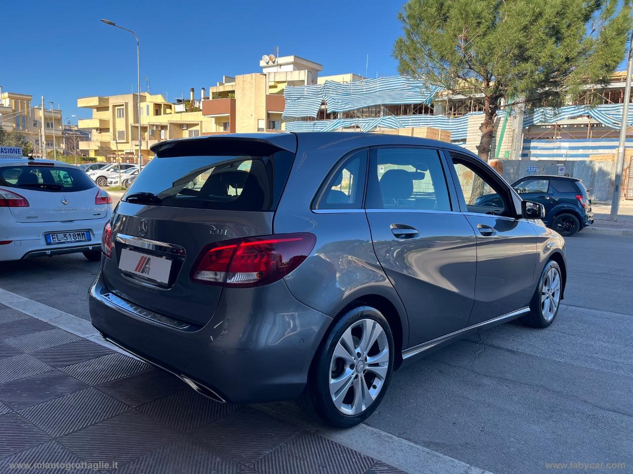 MERCEDES-BENZ B 180 d Sport