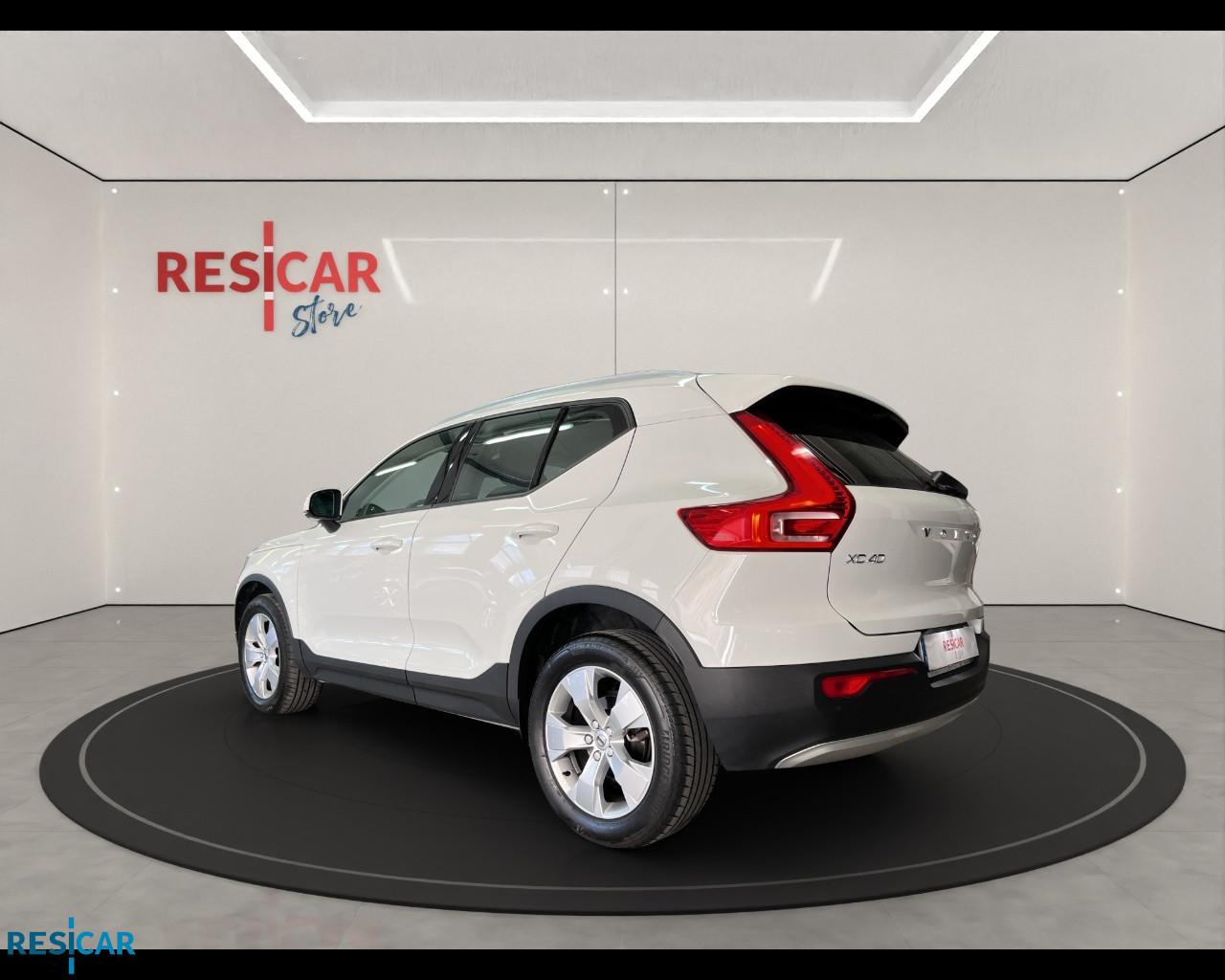 VOLVO XC40 1.5 t2 R-momentum geartronic my21