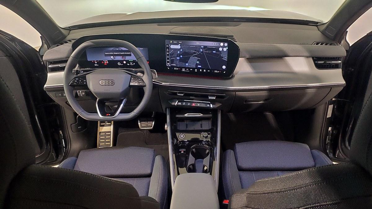 AUDI Q3 Tfsi 110 Kw Mhev S Tronic S Line Edition