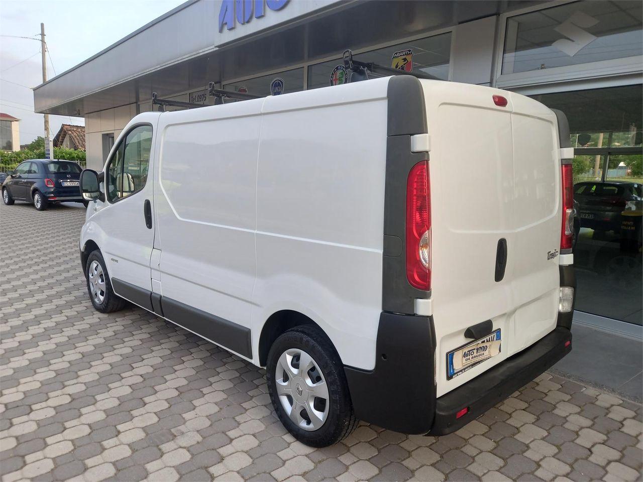 Renault Trafic 2.0 DCI 115 CV 3 POSTI "ICE" PORTATA 10 QUINTALI