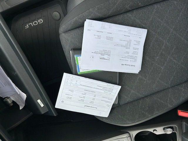 VOLKSWAGEN Golf 1.5 TGI DSG Life