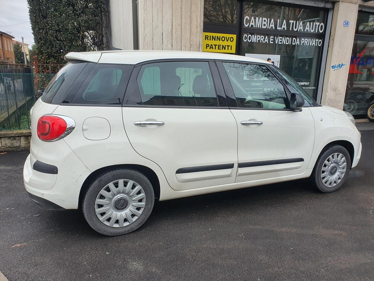 Fiat 500L 1.6 Multijet 120 CV Urban AUTOCARRO 4 POSTI
