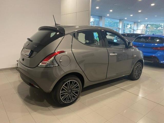 Lancia Ypsilon III 1.0 firefly hybrid Gold s&s 70cv 5p.ti