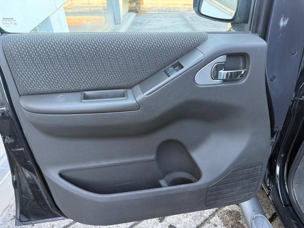 Nissan Navara 2.5 dCi 190CV 2 porte King Cab Manuale