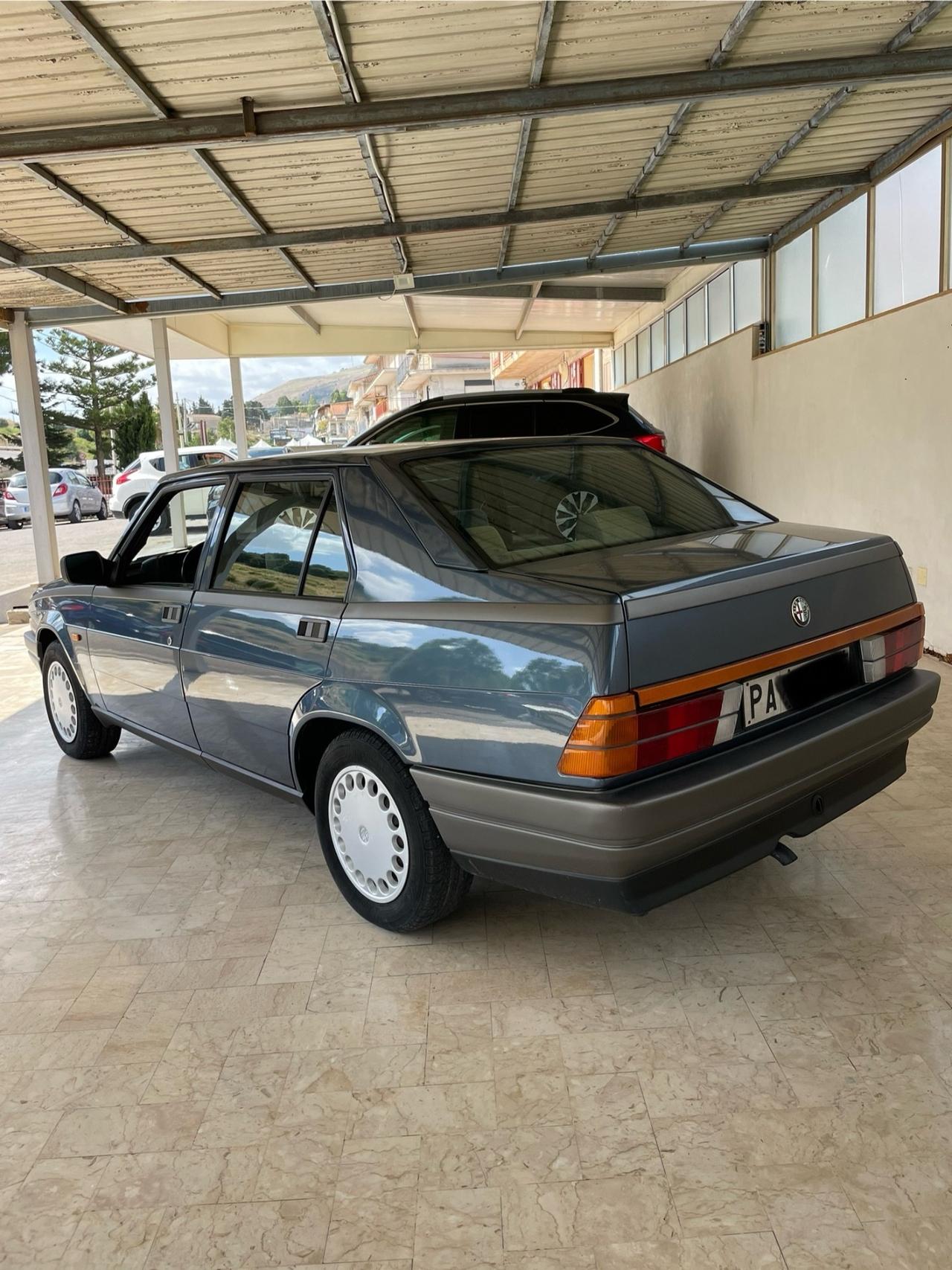 Alfa Romeo 75 1.8