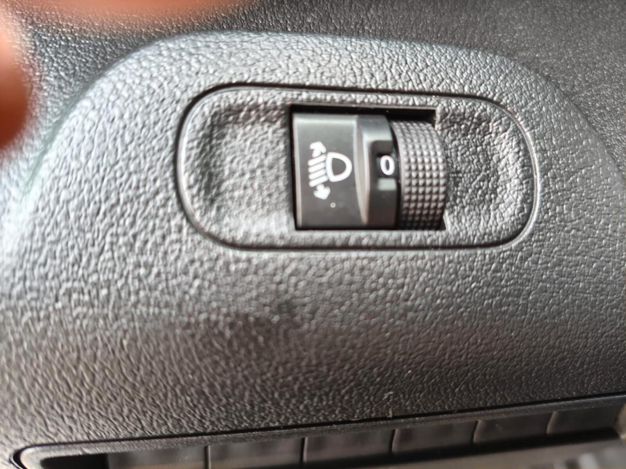 Peugeot Partner BlueHDi 100 PL Furgone Premium