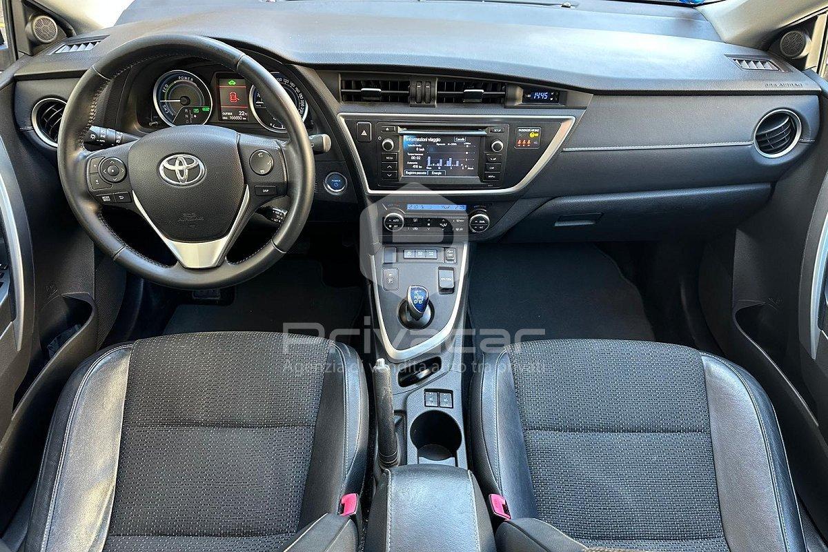 TOYOTA Auris Touring Sports 1.8 Hybrid Lounge