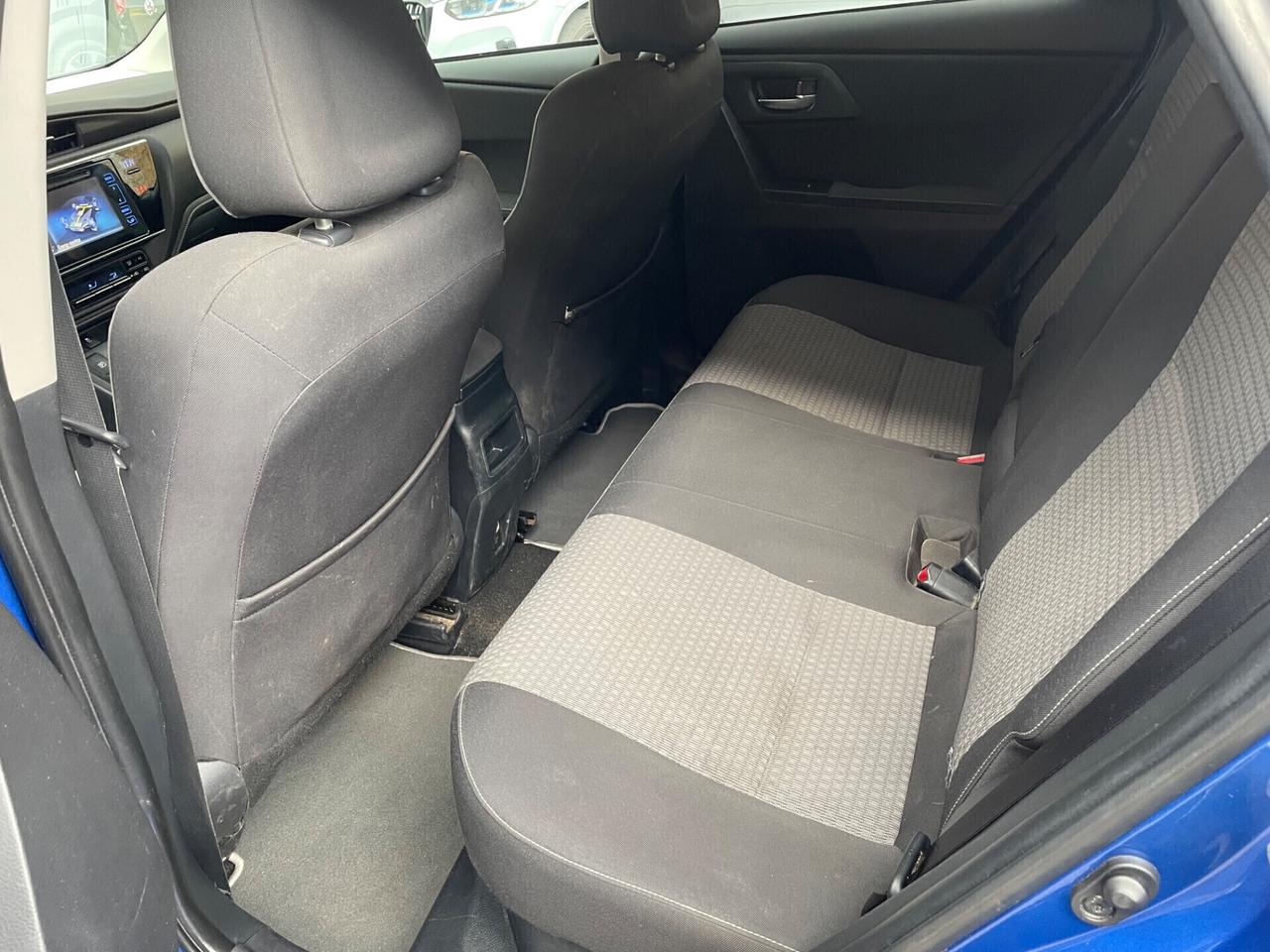 Toyota Auris 1.8 Hybrid*Neopatentati*Solo 105000km*