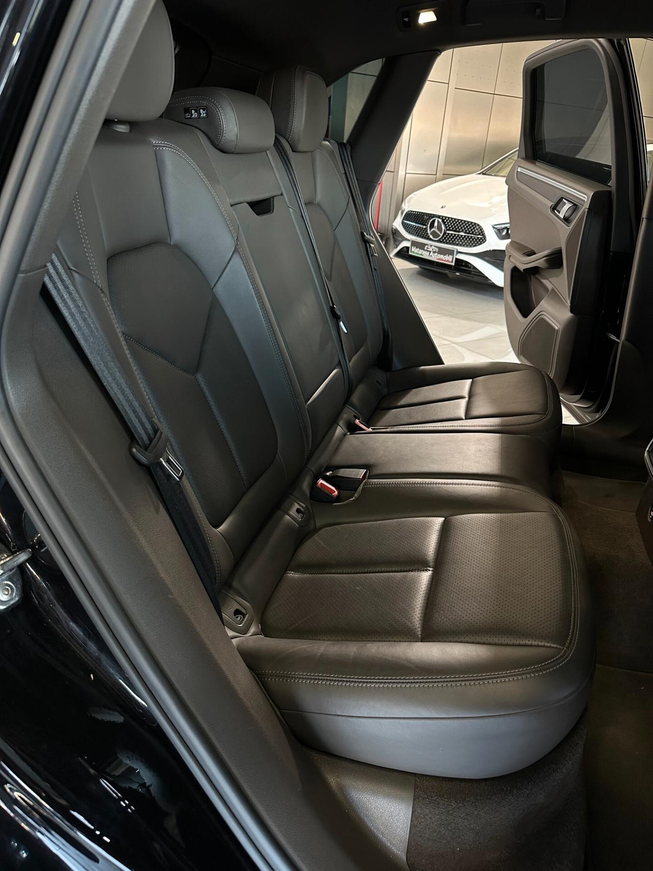 Porsche Macan 2.0 245cv PDK Pelle PASM Finanziabile Garanzia