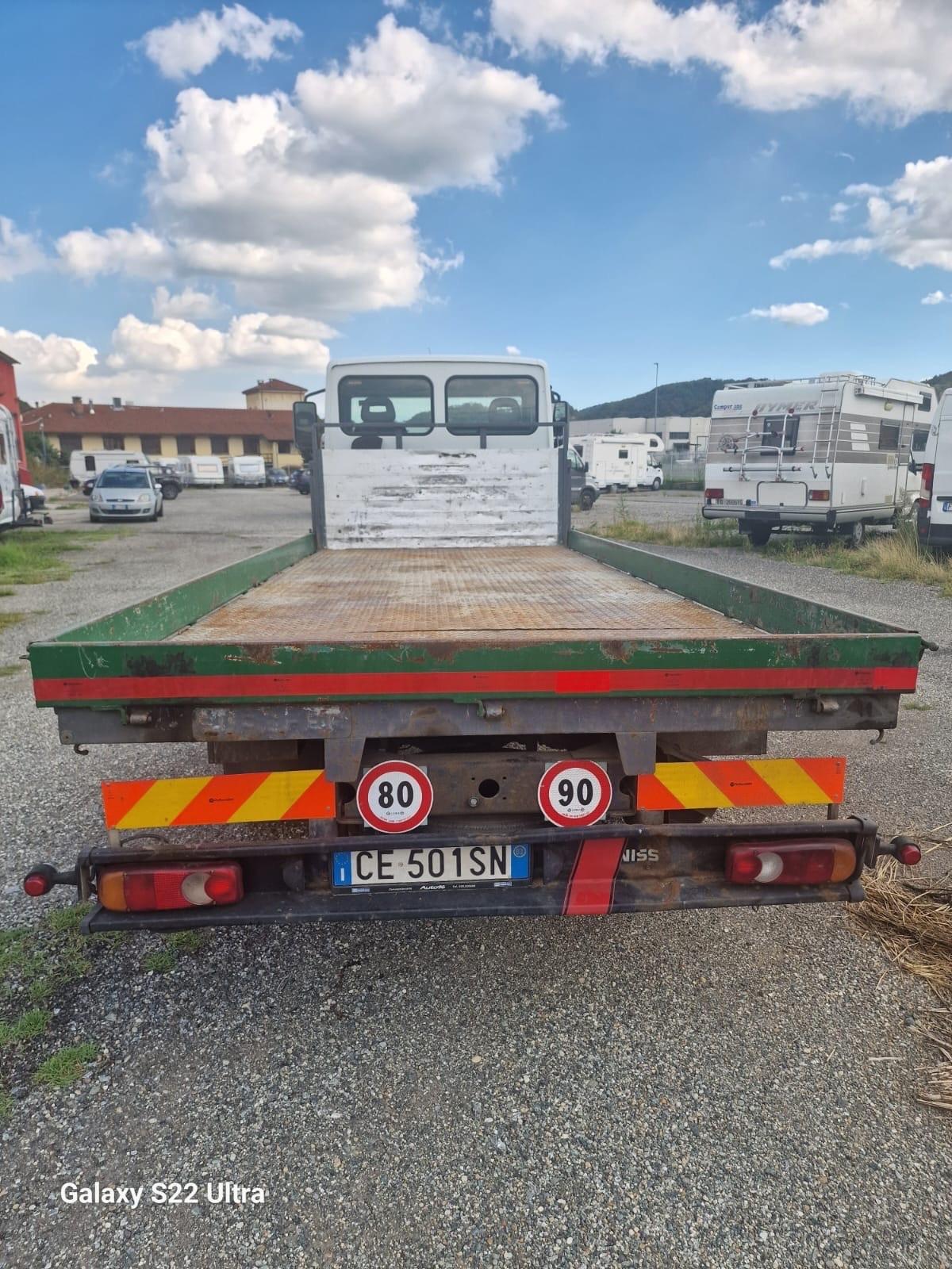 Nissan atleon Pat.c del 2002 in saldo 501