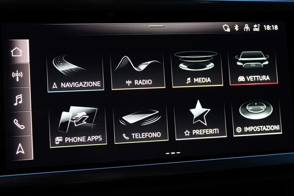 AUDI Q3 2.0 TDI Aut. *4 Telecamere *Matrix