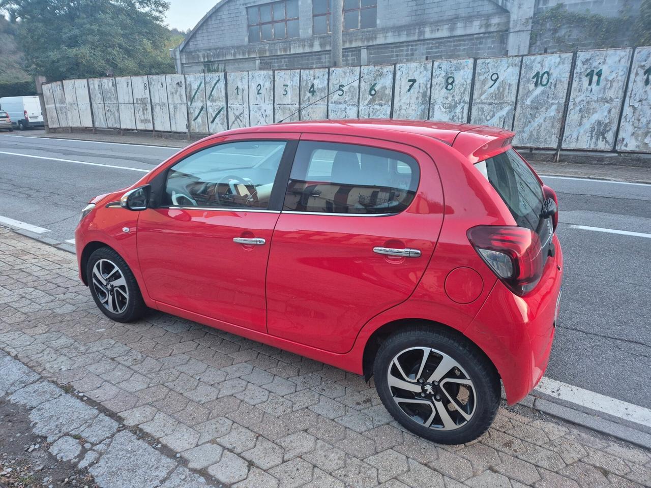 Peugeot 108 VTi 68 5 porte Allure