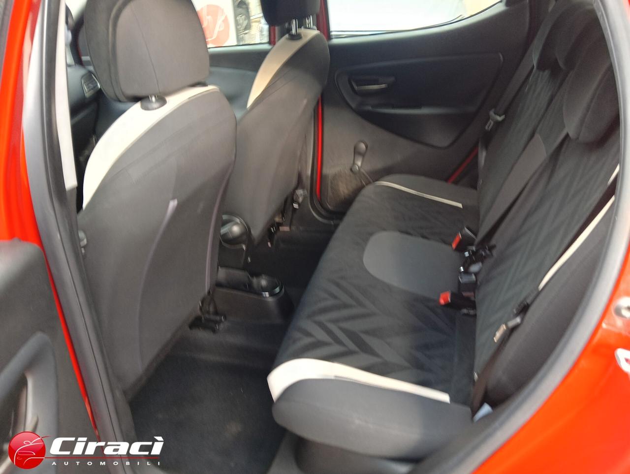 Lancia Ypsilon 1.2 69 CV 5p GPL Gold