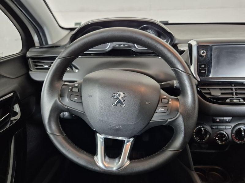 Peugeot 208 I 2015 Benzina 5p 1.2 puretech Active 82cv