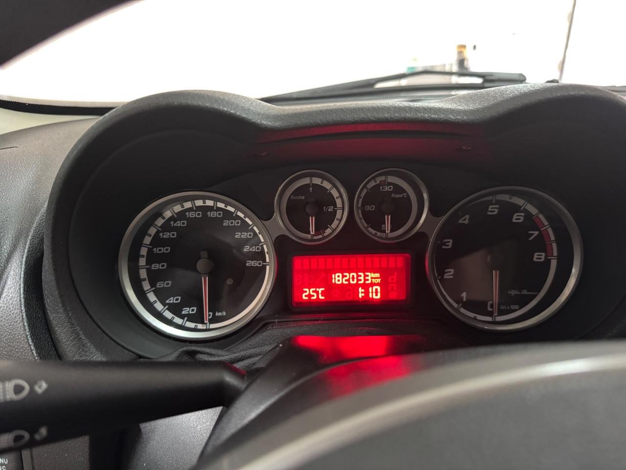 Alfa Romeo MiTo 1.4 78 CV Distinctive Sport Pack