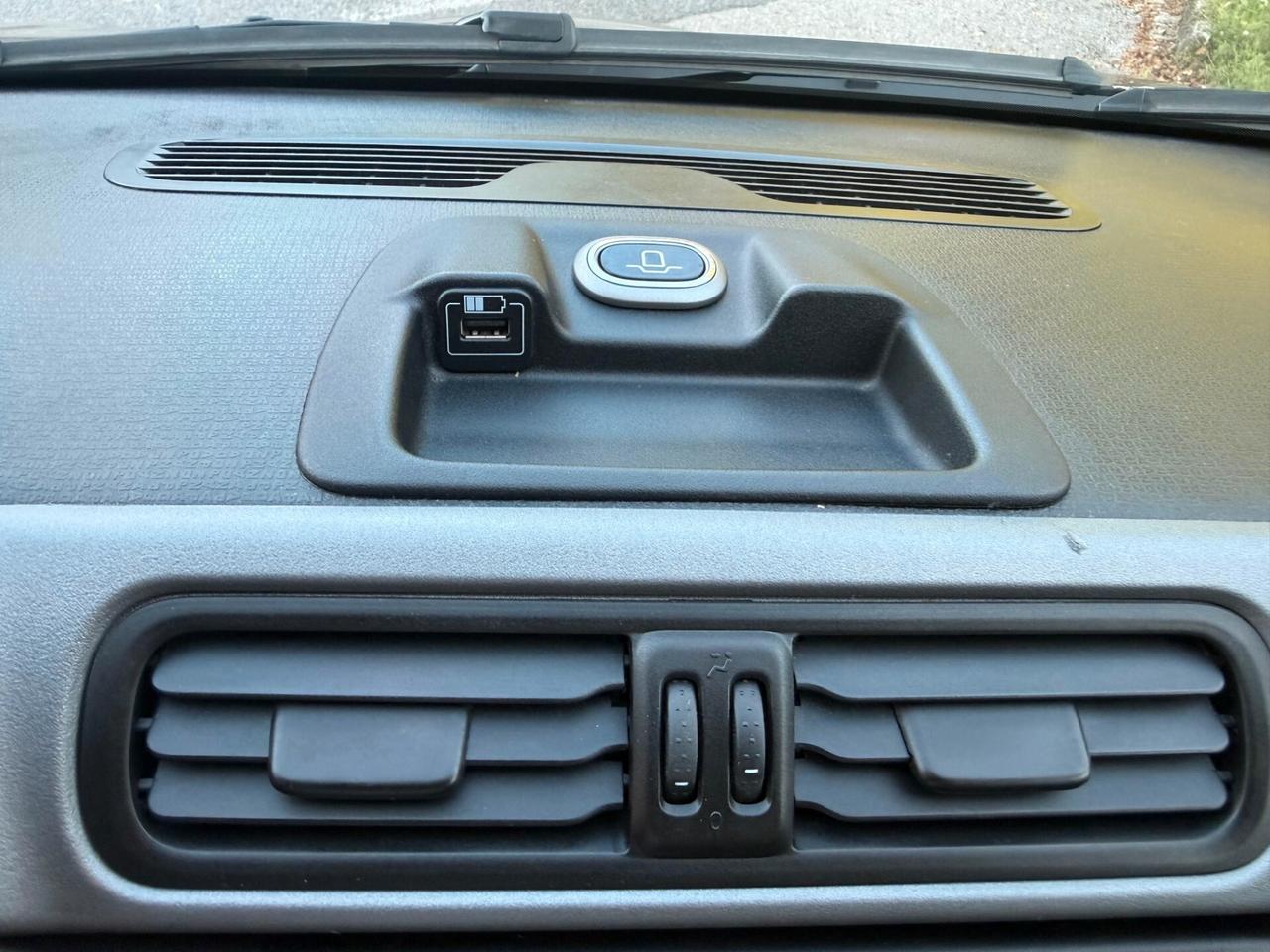 Fiat Panda 1.2 Pop POCHI KM!