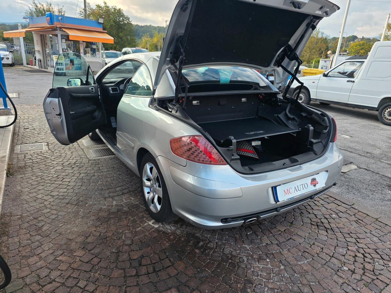Peugeot 307 2.0 HDi FAP CC Féline con 279.000km Neopatentati ok