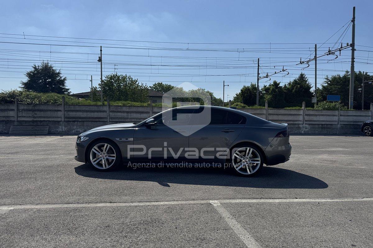 JAGUAR XE 2.0 300 CV AWD aut. R-Sport