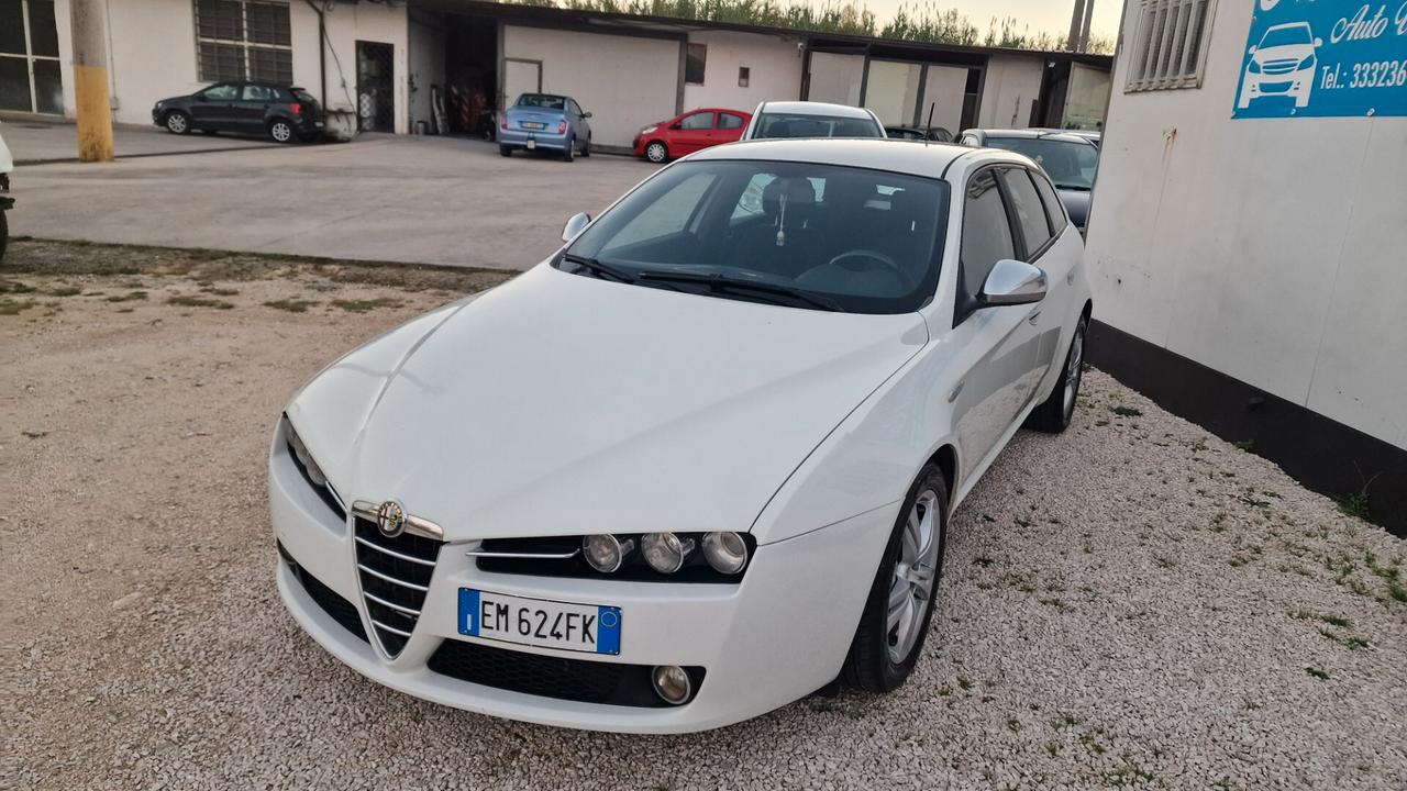 Alfa Romeo 159 2.0 JTDm 136 CV S.W Super - 2012