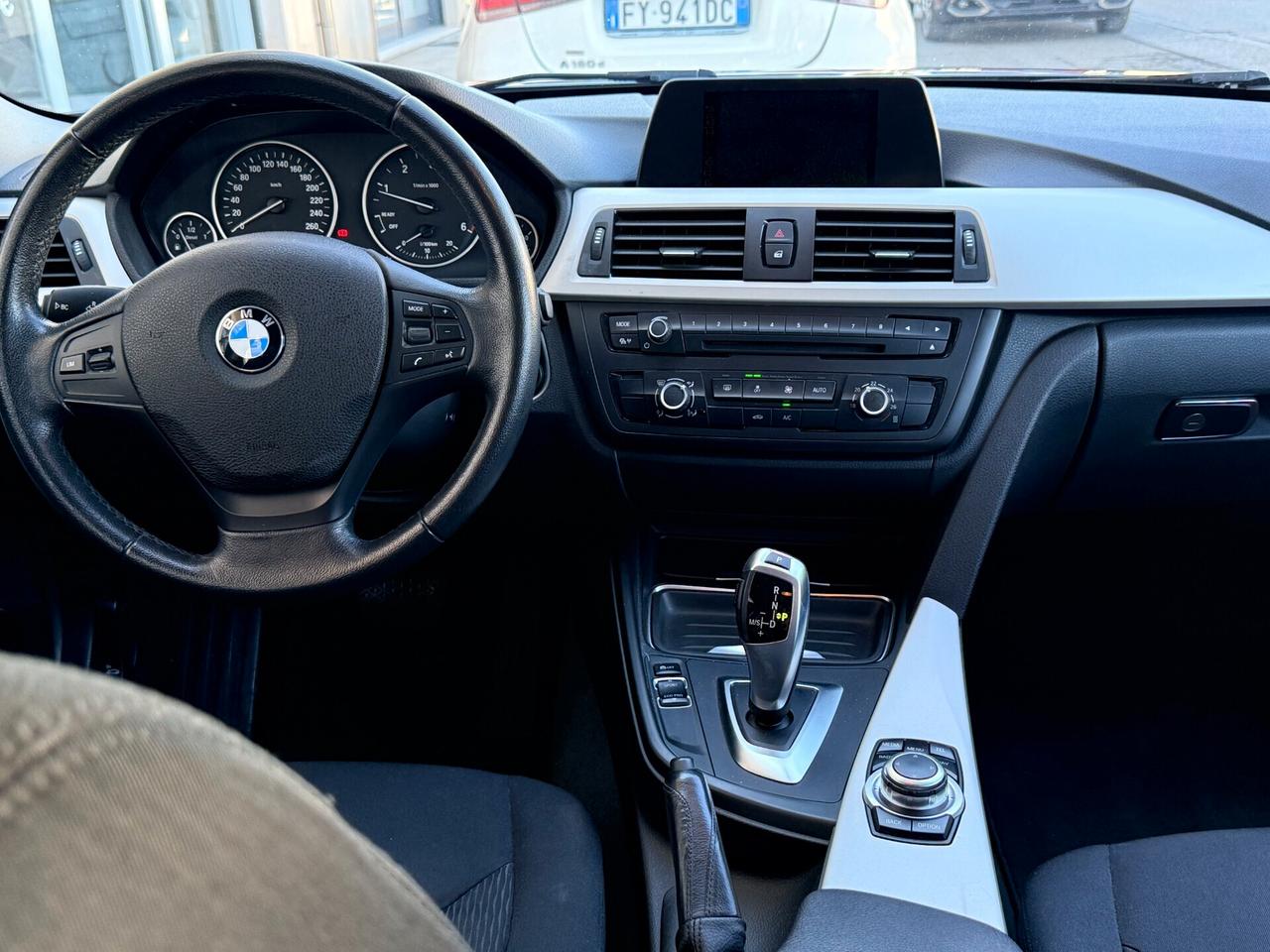 Bmw 320 d Touring Business auto NAVI,LED,BLUETOOTH,ANDROID AUTO,SENSORI DI PACHEGGIO,KM CERTIFICATI!