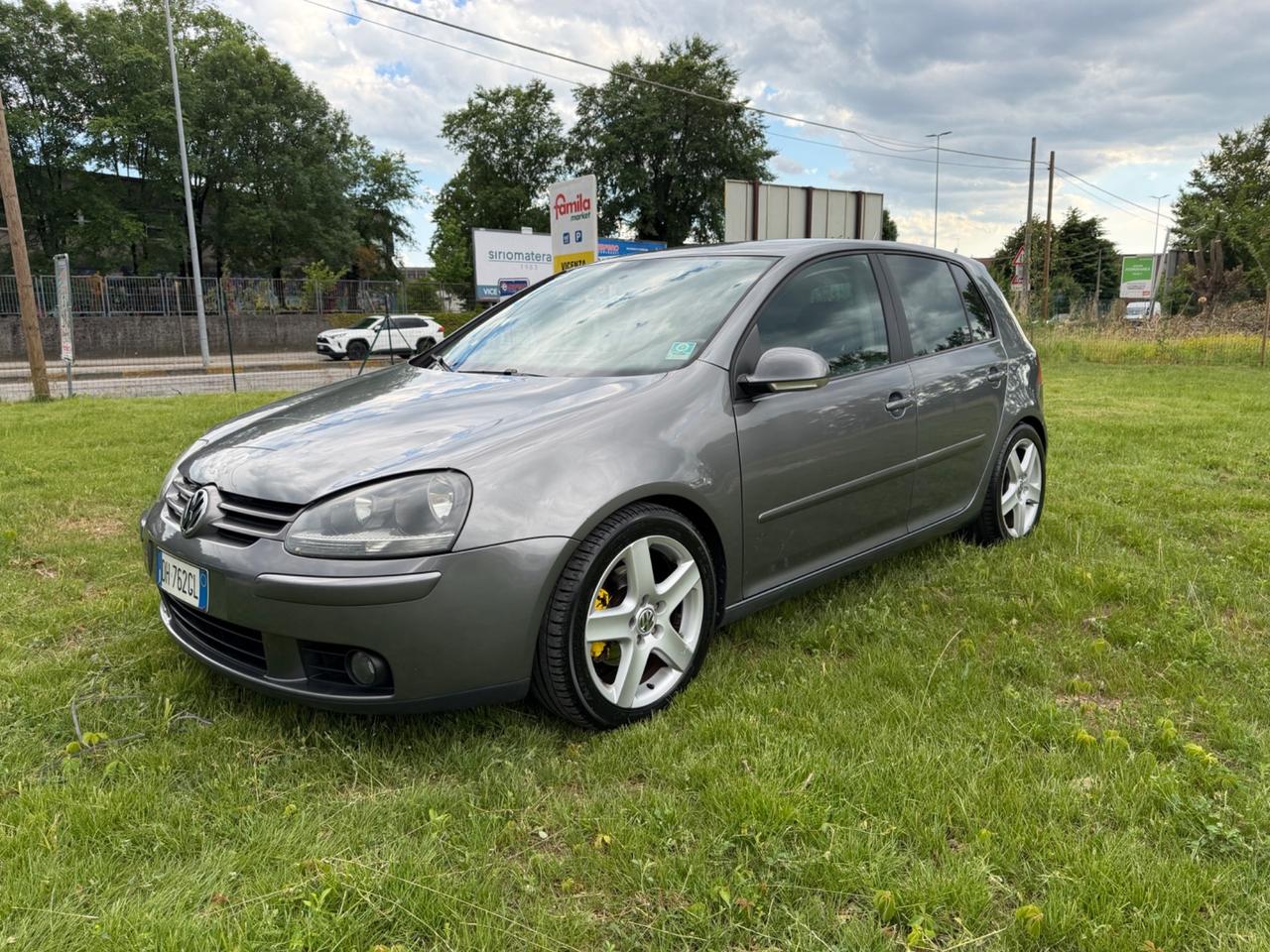 Volkswagen Golf 2.0 16V TDI 5p. Sportline