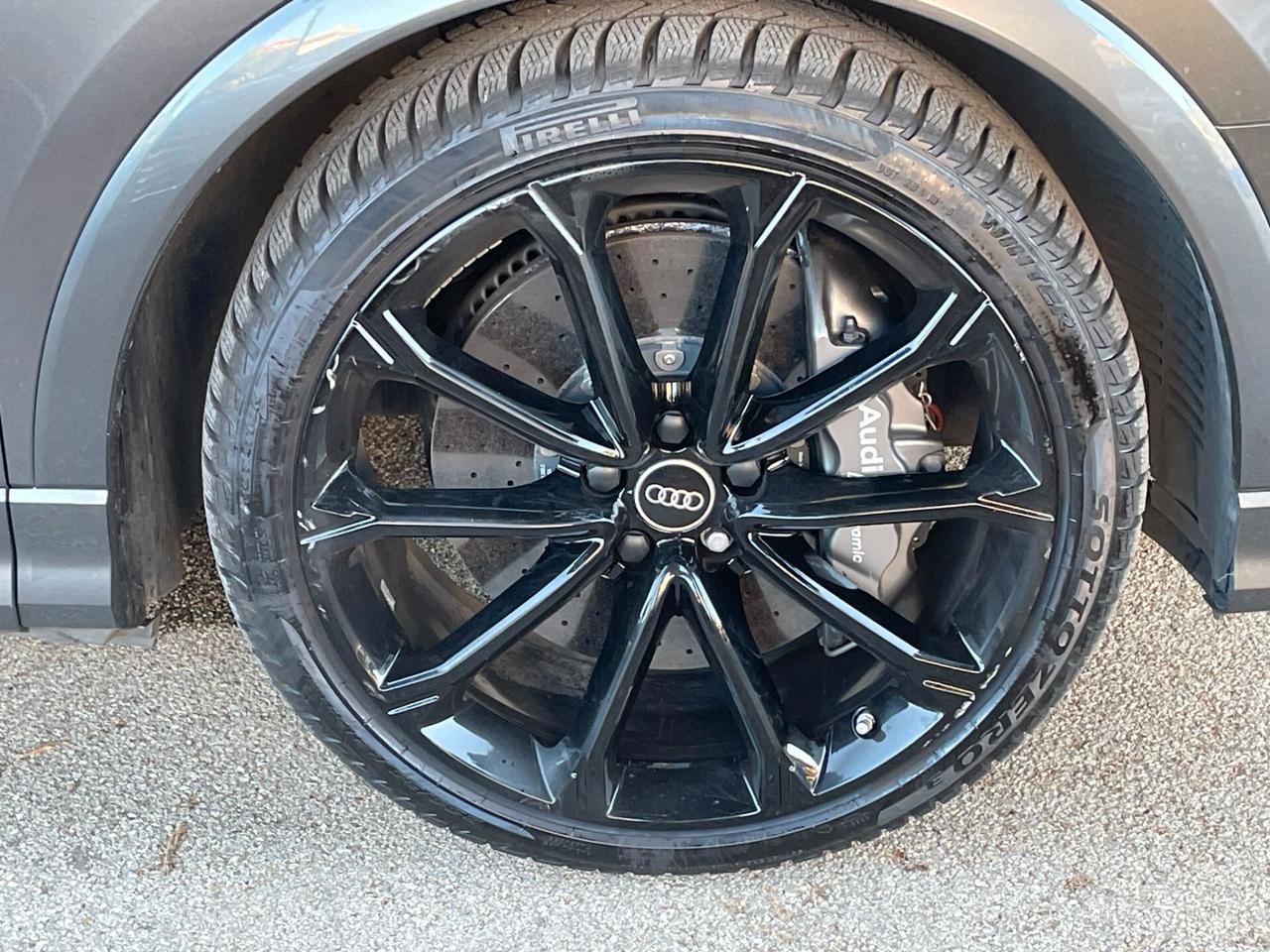 Audi Q3 RS quattro S tronic