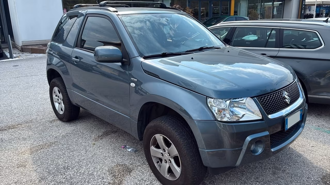 Suzuki Grand Vitara 1.9 DDiS 3 porte