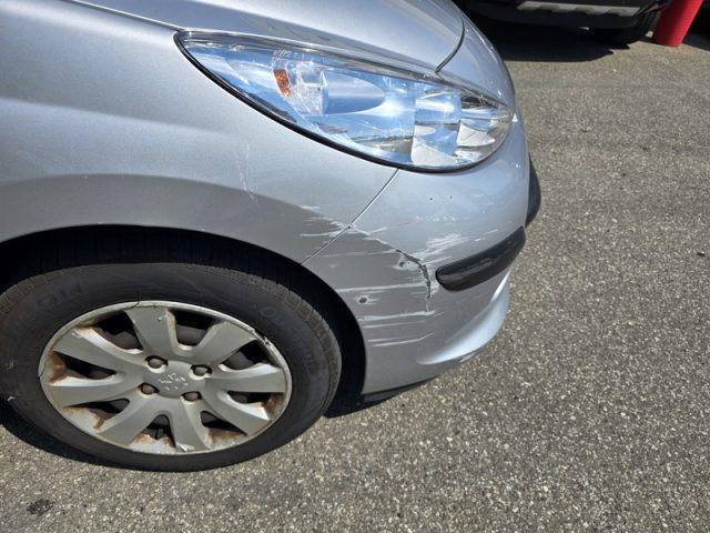 PEUGEOT 207 1.4 8V 75CV 5p. UNICO PROPRIETARIO PERMUTE