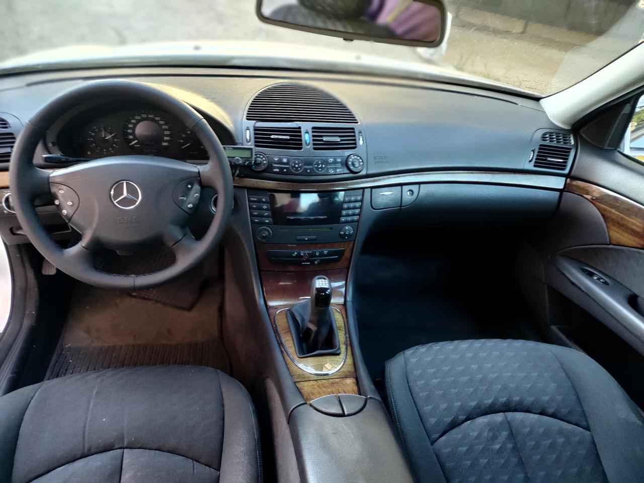 Mercedes E 200 K Metano