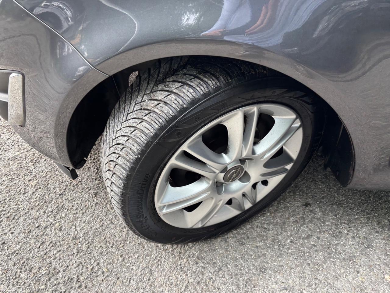 Opel Corsa 1.2 3 porte Elective OK NEOPATENTATI