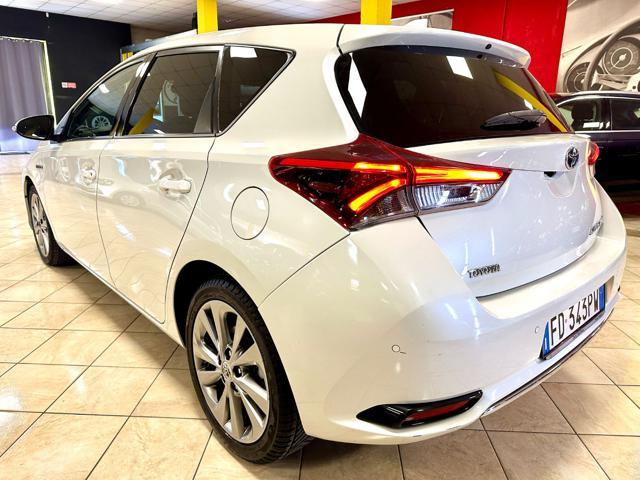 TOYOTA Auris 1.8 Hybrid XENO LED NAVI AUTOMATICO TAGLIANDI OK