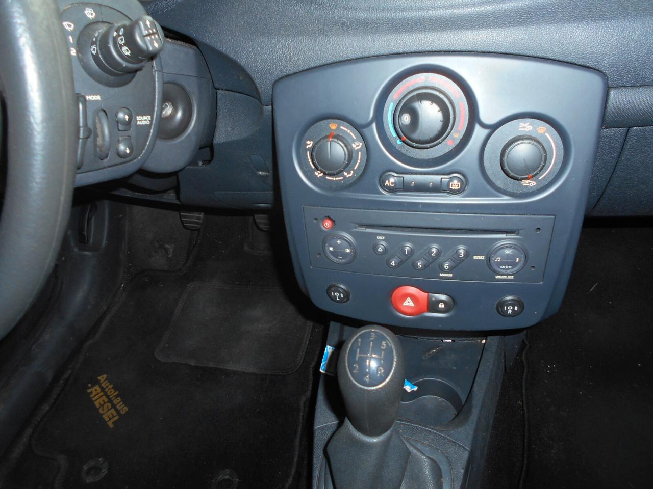 Renault Clio Storia 1.2 16V 5 porte Dynamique