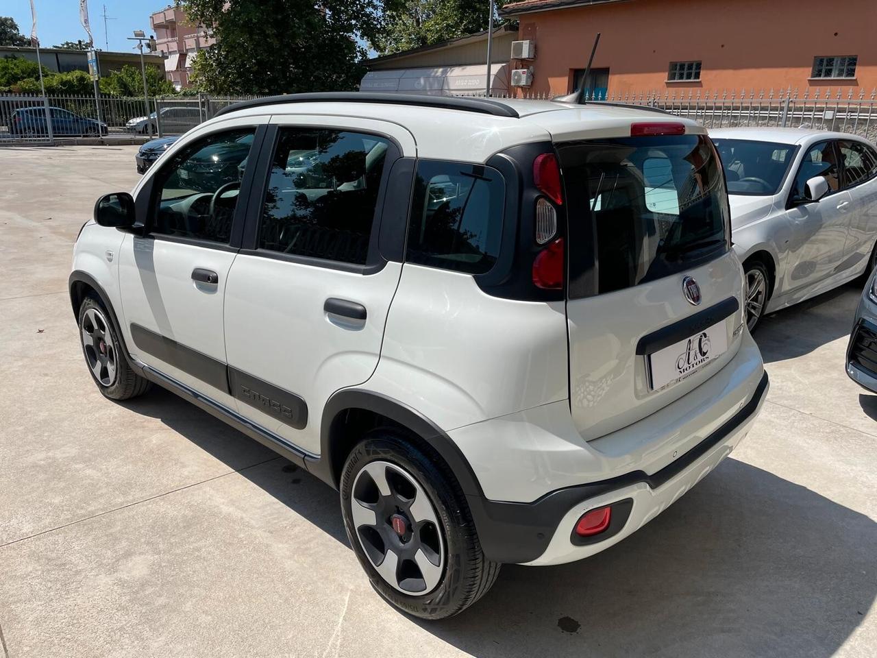 Fiat Panda 1.0 FireFly S&S Hybrid Cross