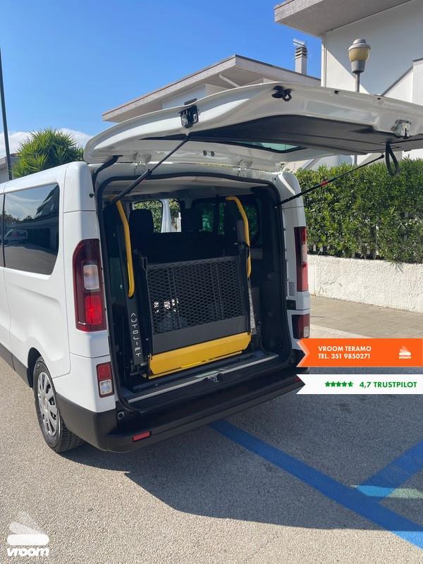 RENAULT Trafic 2.0 dCi 120CV DISABILI