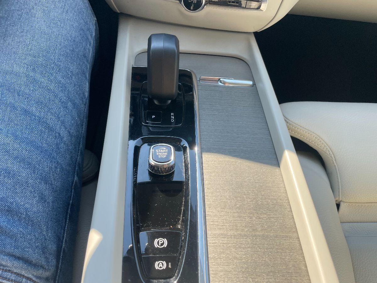 VOLVO - V60 - B4aut. Plus Dark