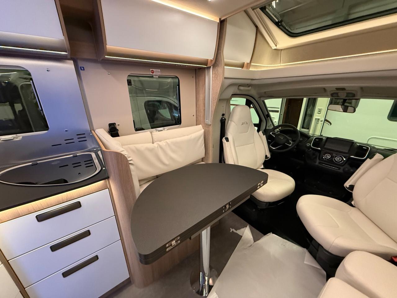 LAIKA ECOVIP L 4012 7.40 NAUTICO SUPER ACCESSORIATO