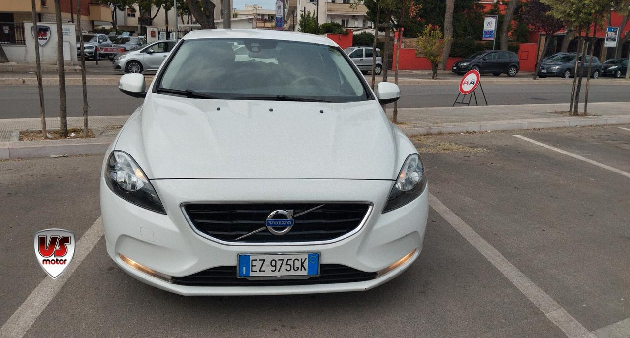 VOLVO V40 1.6 DIESEL NAVI-GARANZIA FULL