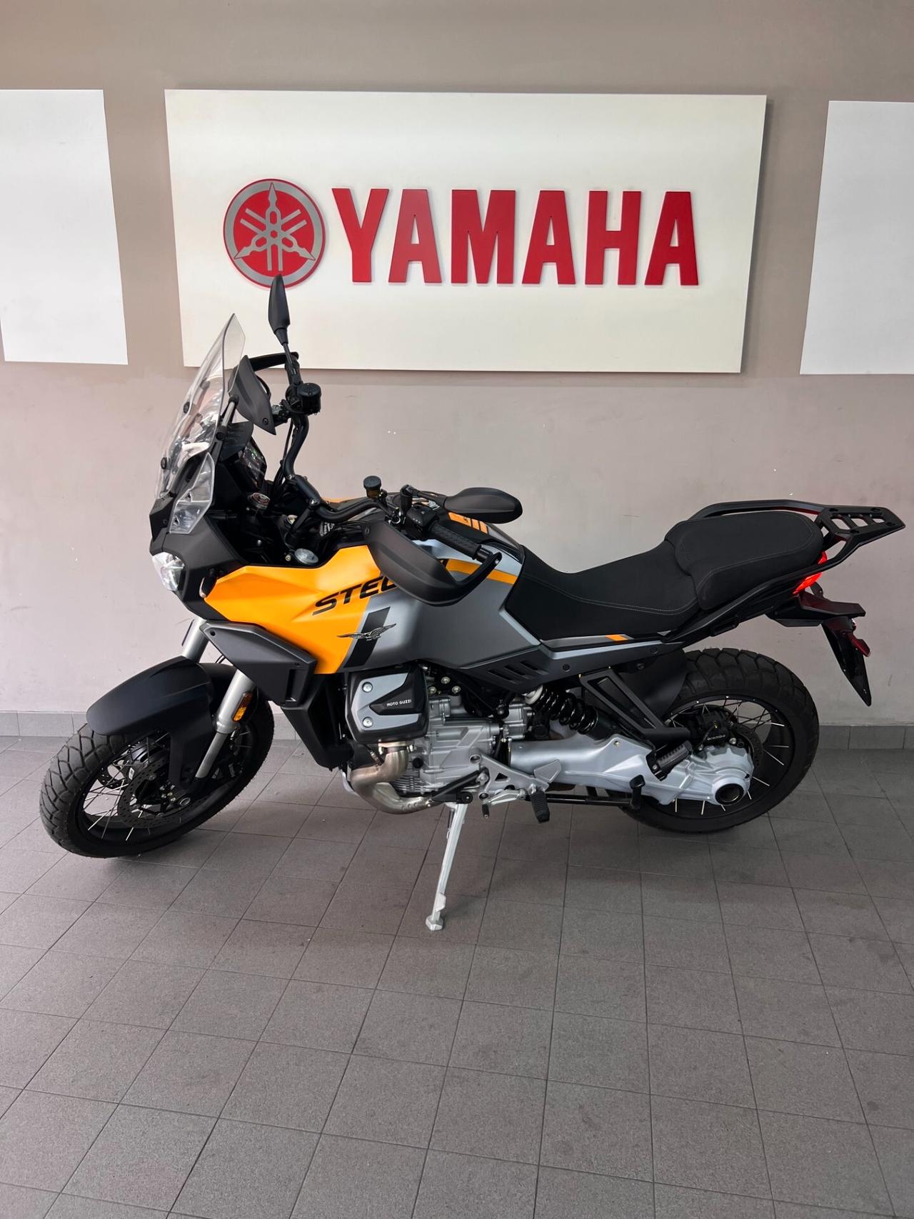 Moto Guzzi Stelvio silver orange