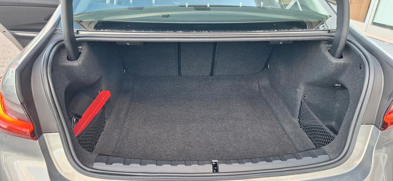 Bmw SERIE 3 318D MHEV BERLINA 150 CV - C.AITOMATICO-BUSINESS