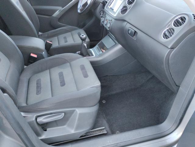 VOLKSWAGEN Tiguan 2.0 16V TDI DPF Sport & Style (18°)