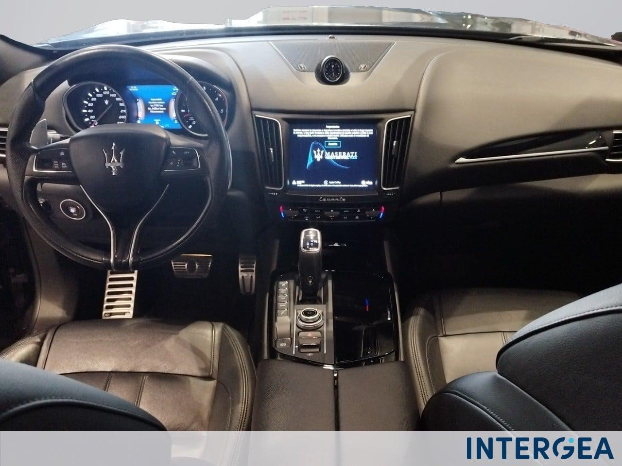 MASERATI Levante 3.0 V6 Gransport 250cv auto