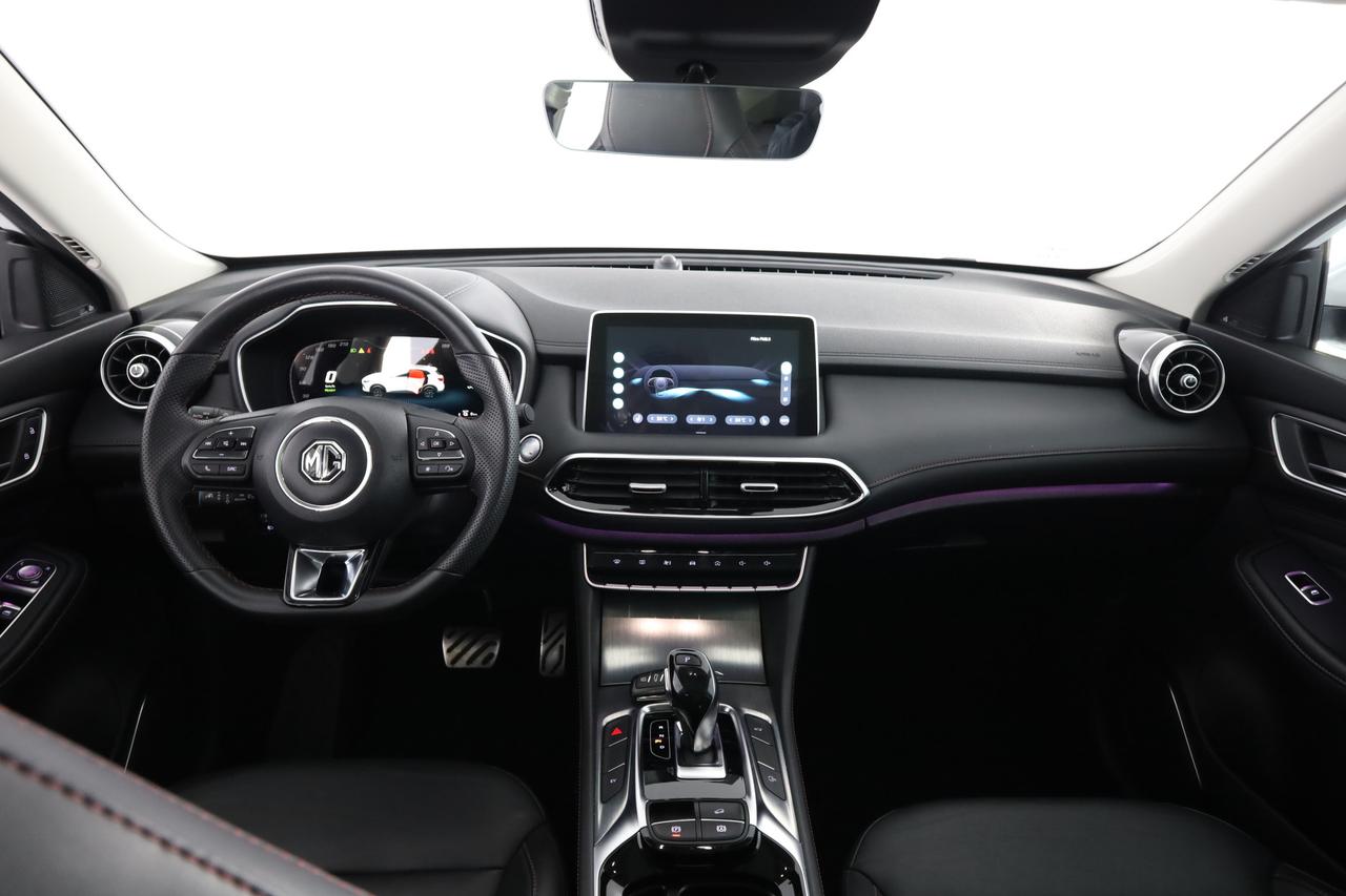 MG EHS Plug-in Hybrid Luxury