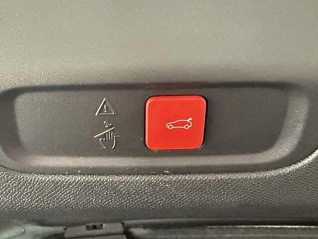 Peugeot 408 Hybrid 136 e-DCS6 GT
