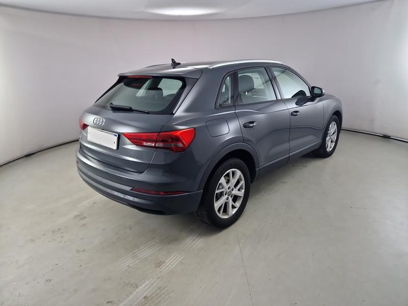 AUDI Q3 35 TDI S tronic Business