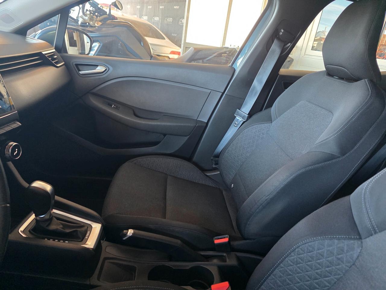 Renault Clio Full Hybrid E-Tech 140 CV 5 porte