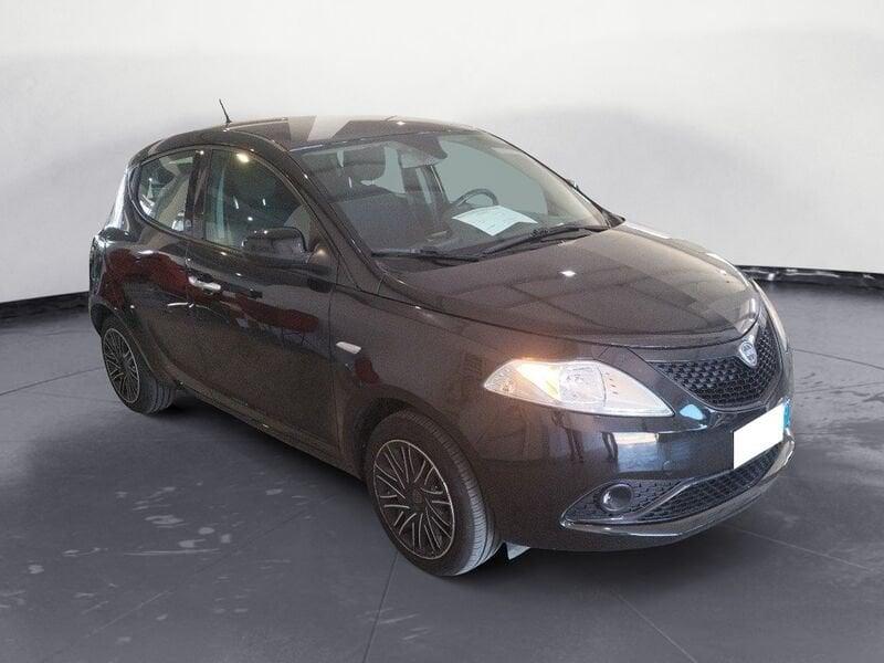 Lancia Ypsilon 3ª serie 1.0 FireFly 5 porte S&S Hybrid Gold