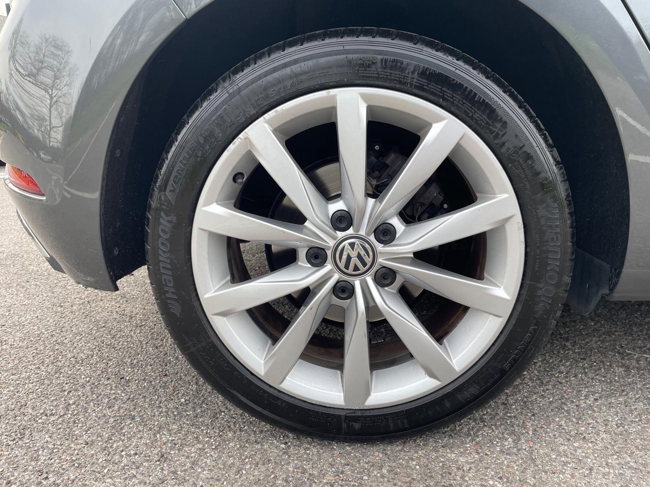 Volkswagen Golf 2.0 TDI 5p.*Virtual*Nepatentati*Navi*