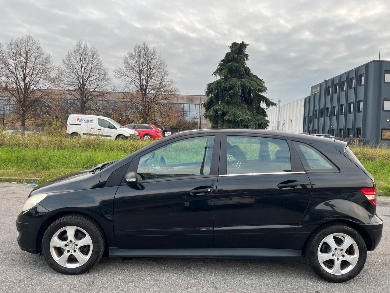 Mercedes-benz B 180 CDI **CAMBIO PROBLEMATICO**