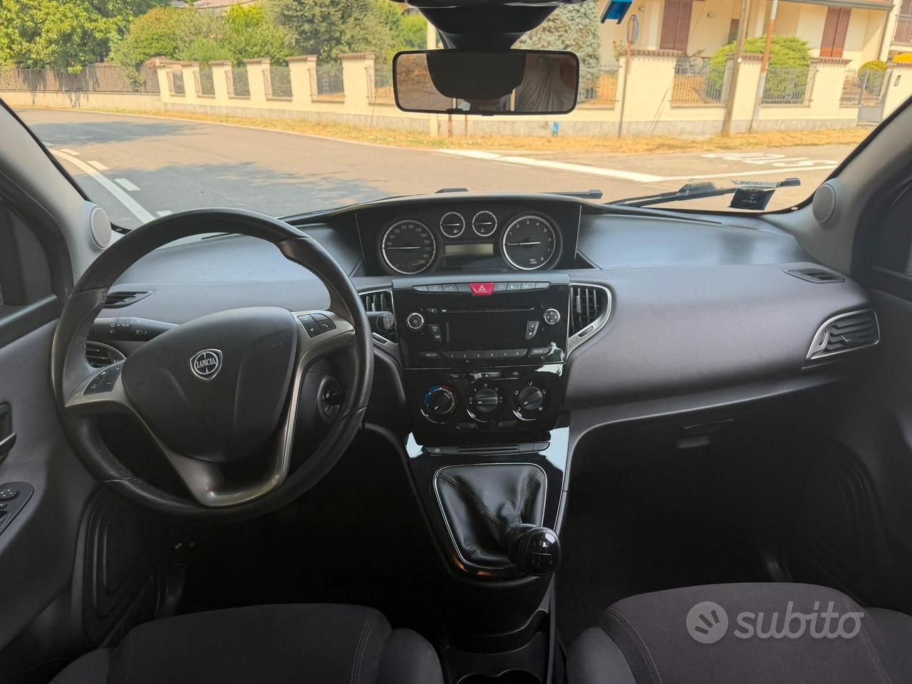 Lancia Ypsilon turbo benzina metano