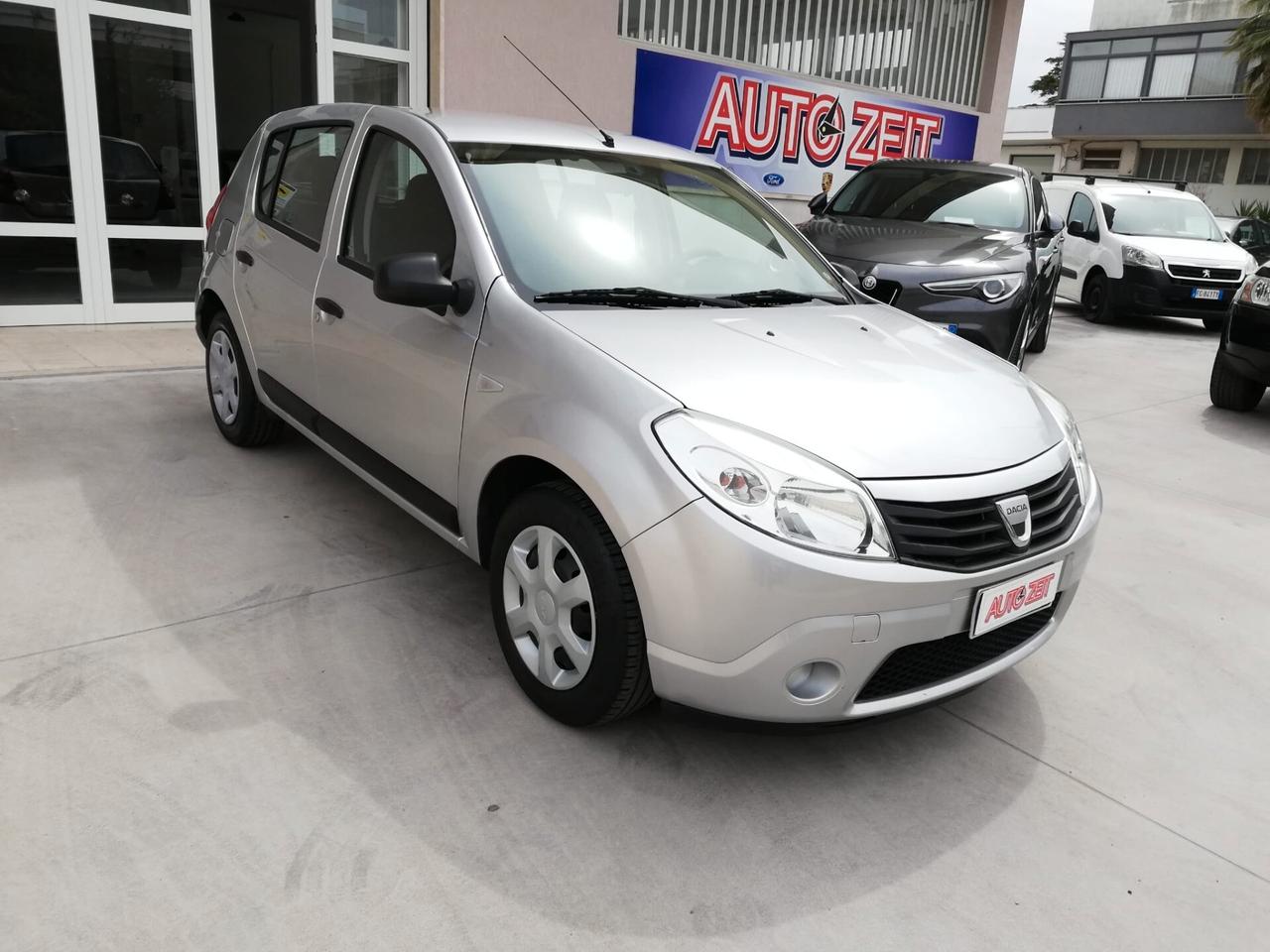 Dacia Sandero 1.4 GPL - 2010